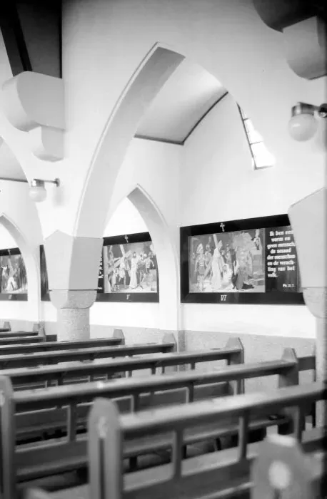 Interior Gereja Kayutangan Malang pada masa kolonial